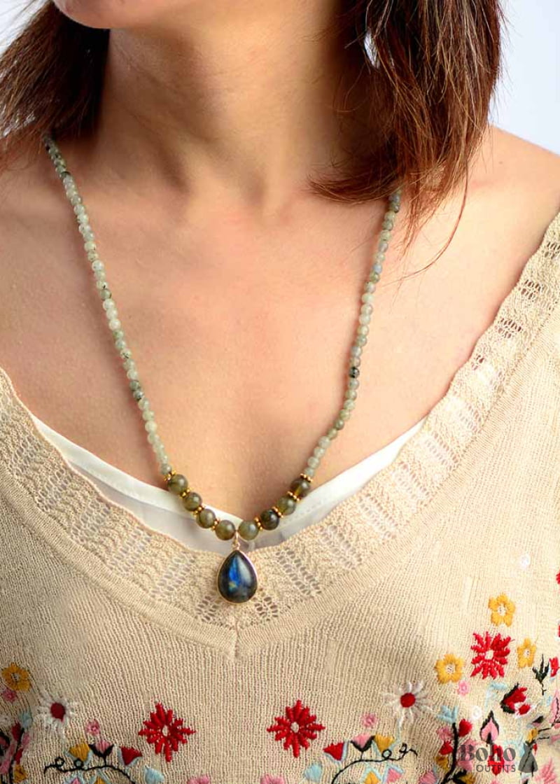 Boho Necklace Bijou Bodhi Labradorite Beaded Choker