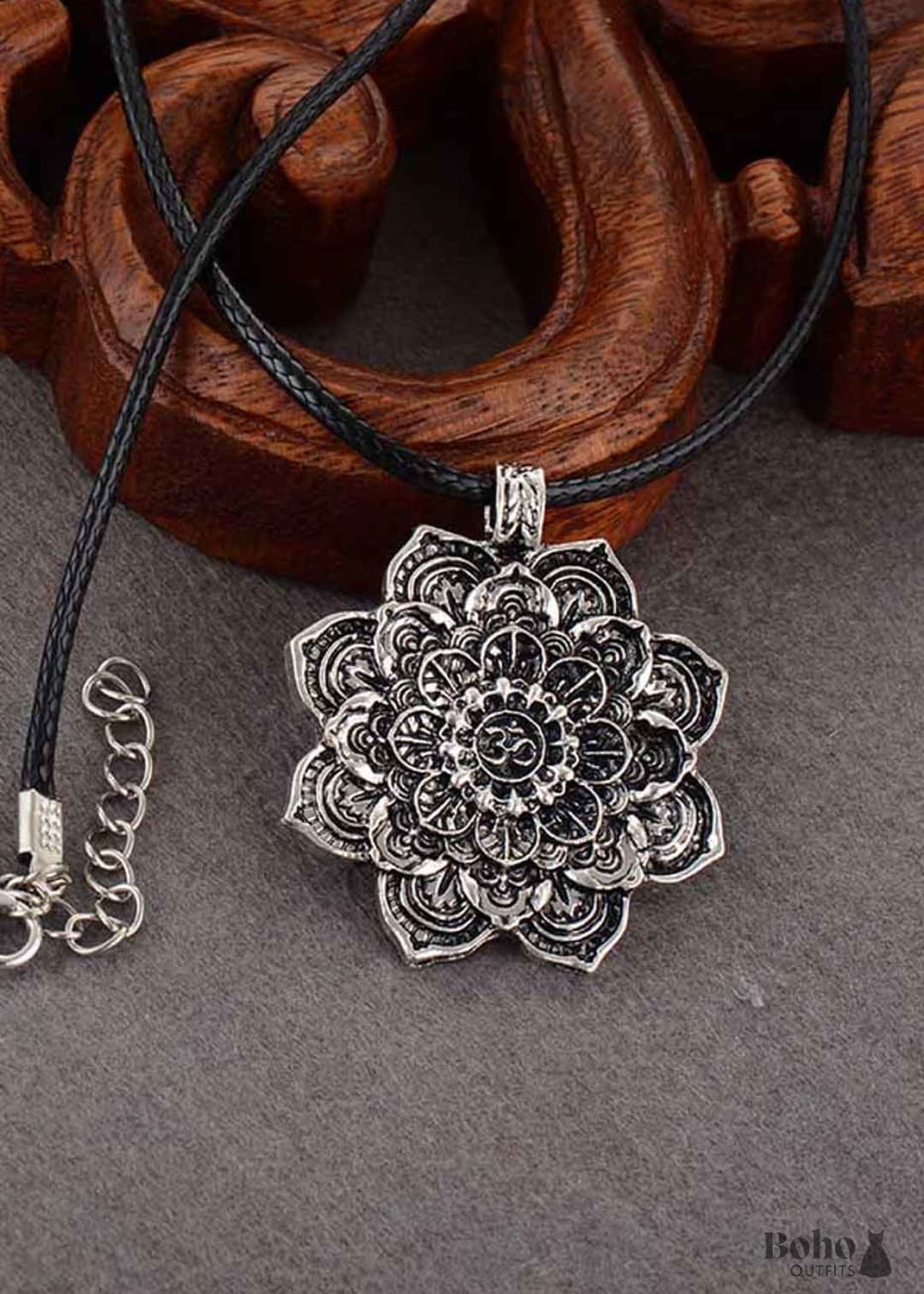 Boho Necklace Mandala Amulet Lotus - Jewelry