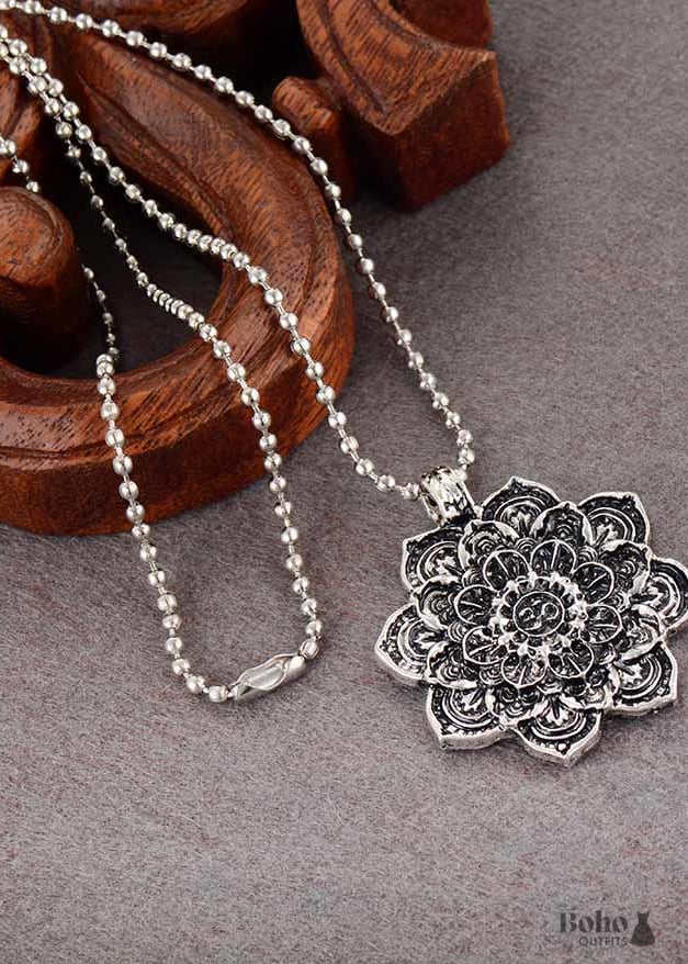 Boho Necklace Mandala Amulet Lotus - Metal Chain - Jewelry