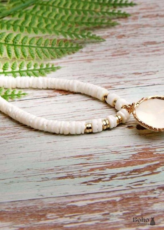 Boho Necklace Natural Shell Cowrie in White - Jewelry