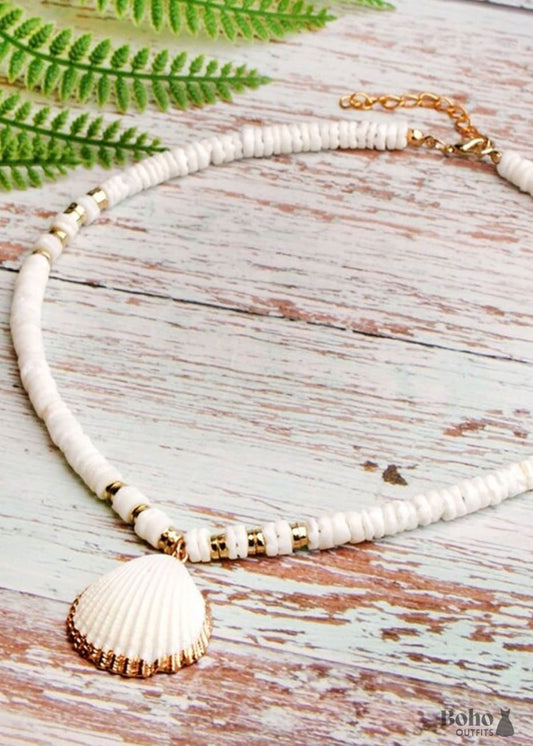 Boho Necklace Natural Shell Cowrie in White - Jewelry