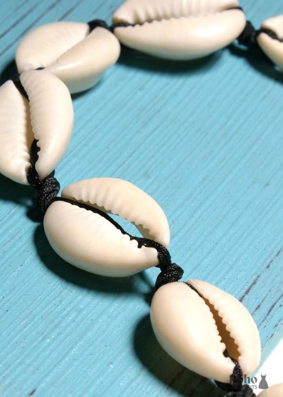 Boho Necklace White Puka Shell Black Ocean - Jewelry